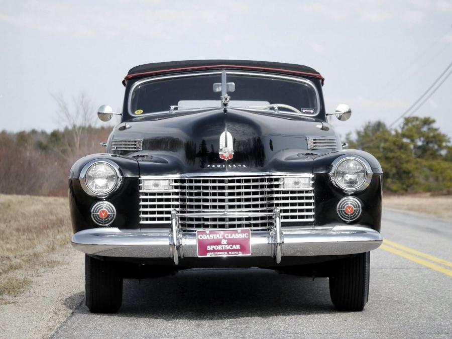  Cadillac Series 62 Convertible Sedan (6229D) 1941 года  (фото 6 из 51)